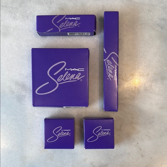 MAC x Selena Limited Edition Makeup Bundle – NIB / Ultra Rare - Picture 1 of 5